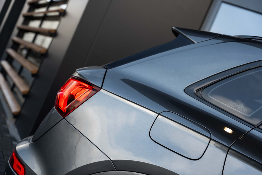 Audi SQ5 3.0 TFSI quattro Pro Line Plus - Panorama | RS Seats | B&O | Audi SQ5 3.0 TFSI quattro Pro Line Plus - Panorama | RS Seats | B&O |