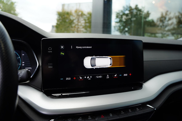 Škoda Octavia Combi 1.0 e-TSI Sport Business Škoda Octavia Combi 1.0 e-TSI Sport Business