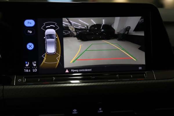 Volkswagen Golf 2.0 TSI R 4Motion PERFORMANCE AKRA/ABT/PANO/CAM/IQ/H&K/BOMVOL