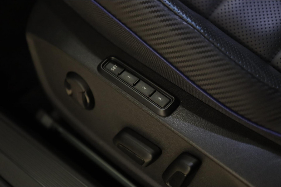 Volkswagen Golf 2.0 TSI R 4Motion PERFORMANCE AKRA/ABT/PANO/CAM/IQ/H&K/BOMVOL