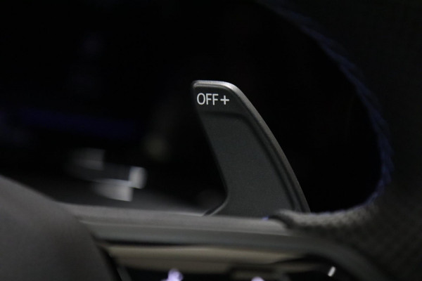 Volkswagen Golf 2.0 TSI R 4Motion PERFORMANCE AKRA/ABT/PANO/CAM/IQ/H&K/BOMVOL