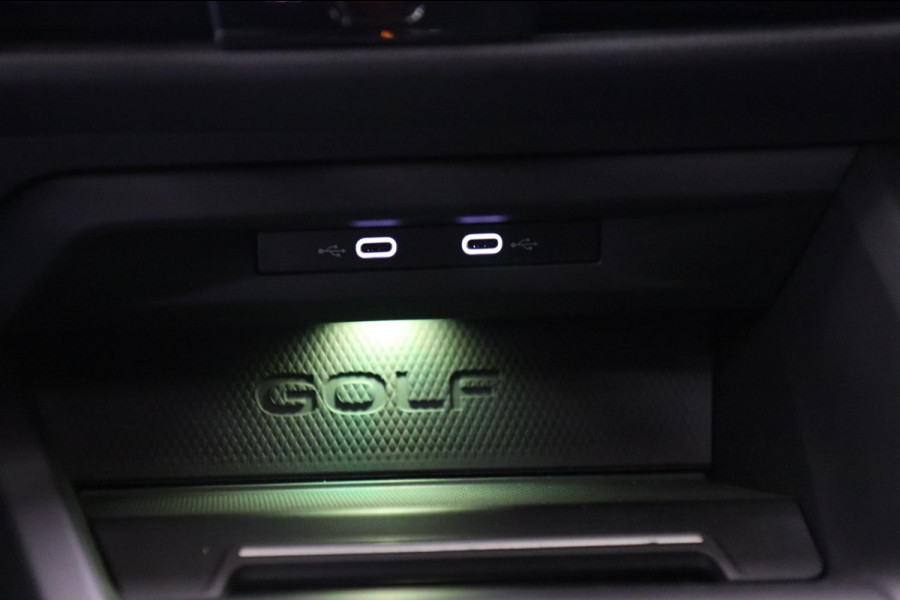 Volkswagen Golf 2.0 TSI R 4Motion PERFORMANCE AKRA/ABT/PANO/CAM/IQ/H&K/BOMVOL