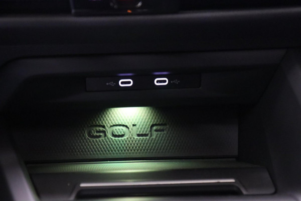 Volkswagen Golf 2.0 TSI R 4Motion PERFORMANCE AKRA/ABT/PANO/CAM/IQ/H&K/BOMVOL