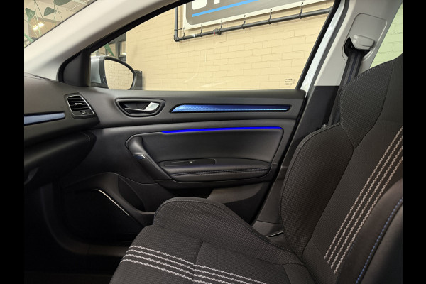 Renault Mégane 1.3 TCe 160TCe GT-Line | Navi | 18 inch | Led | Camera | Stoelverwarming | PDC V+A | Keurig nette en goed onderhouden Megane GT-Line Renault Mégane 1.3 TCe 160TCe GT-Line | Navi | 18 inch | Led | Camera | Stoelverwarming | PDC V+A | Keurig nette en goed onderhouden Megane GT-Line
