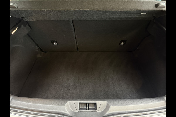 Renault Mégane 1.3 TCe 160TCe GT-Line | Navi | 18 inch | Led | Camera | Stoelverwarming | PDC V+A | Keurig nette en goed onderhouden Megane GT-Line Renault Mégane 1.3 TCe 160TCe GT-Line | Navi | 18 inch | Led | Camera | Stoelverwarming | PDC V+A | Keurig nette en goed onderhouden Megane GT-Line