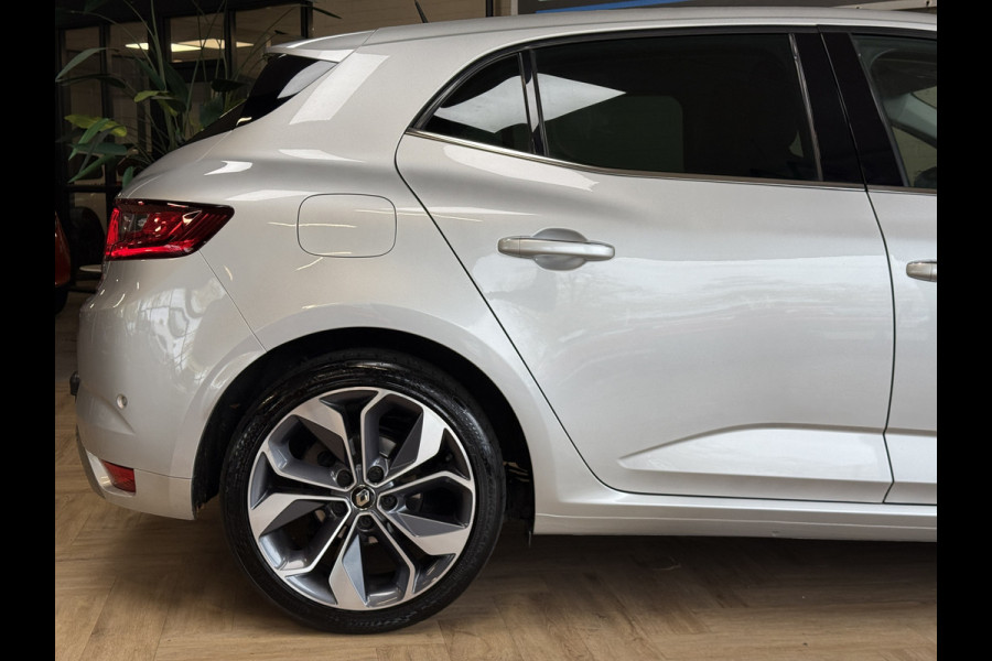 Renault Mégane 1.3 TCe 160TCe GT-Line | Navi | 18 inch | Led | Camera | Stoelverwarming | PDC V+A | Keurig nette en goed onderhouden Megane GT-Line Renault Mégane 1.3 TCe 160TCe GT-Line | Navi | 18 inch | Led | Camera | Stoelverwarming | PDC V+A | Keurig nette en goed onderhouden Megane GT-Line