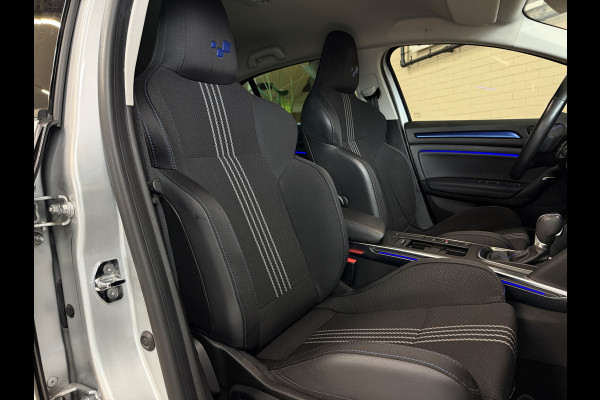 Renault Mégane 1.3 TCe 160TCe GT-Line | Navi | 18 inch | Led | Camera | Stoelverwarming | PDC V+A | Keurig nette en goed onderhouden Megane GT-Line Renault Mégane 1.3 TCe 160TCe GT-Line | Navi | 18 inch | Led | Camera | Stoelverwarming | PDC V+A | Keurig nette en goed onderhouden Megane GT-Line