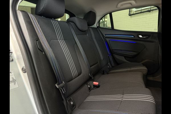 Renault Mégane 1.3 TCe 160TCe GT-Line | Navi | 18 inch | Led | Camera | Stoelverwarming | PDC V+A | Keurig nette en goed onderhouden Megane GT-Line Renault Mégane 1.3 TCe 160TCe GT-Line | Navi | 18 inch | Led | Camera | Stoelverwarming | PDC V+A | Keurig nette en goed onderhouden Megane GT-Line