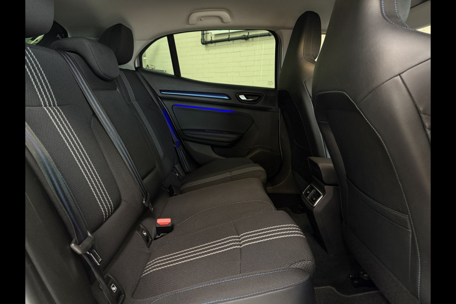 Renault Mégane 1.3 TCe 160TCe GT-Line | Navi | 18 inch | Led | Camera | Stoelverwarming | PDC V+A | Keurig nette en goed onderhouden Megane GT-Line Renault Mégane 1.3 TCe 160TCe GT-Line | Navi | 18 inch | Led | Camera | Stoelverwarming | PDC V+A | Keurig nette en goed onderhouden Megane GT-Line