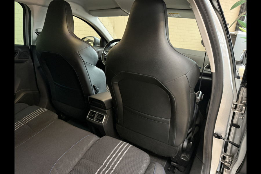 Renault Mégane 1.3 TCe 160TCe GT-Line | Navi | 18 inch | Led | Camera | Stoelverwarming | PDC V+A | Keurig nette en goed onderhouden Megane GT-Line Renault Mégane 1.3 TCe 160TCe GT-Line | Navi | 18 inch | Led | Camera | Stoelverwarming | PDC V+A | Keurig nette en goed onderhouden Megane GT-Line