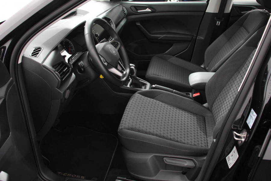 Volkswagen T-Cross 1.0 TSI 110pk DSG Life Volkswagen T-Cross 1.0 TSI DSG Life | Navigatie | Adaptive Cruise Control | Lane/Side Assist | Camera | Lichtmetalen Velgen | DAB | Stoelverwarming | Volkswagen T-Cross 1.0 TSI 110pk DSG Life Volkswagen T-Cross 1.0 TSI DSG Life | Navigatie | Adaptive Cruise Control | Lane/Side Assist | Camera | Lichtmetalen Velgen | DAB | Stoelverwarming |