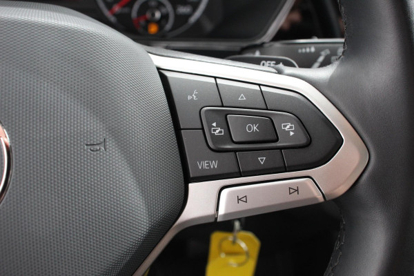 Volkswagen T-Cross 1.0 TSI 110pk DSG Life Volkswagen T-Cross 1.0 TSI DSG Life | Navigatie | Adaptive Cruise Control | Lane/Side Assist | Camera | Lichtmetalen Velgen | DAB | Stoelverwarming | Volkswagen T-Cross 1.0 TSI 110pk DSG Life Volkswagen T-Cross 1.0 TSI DSG Life | Navigatie | Adaptive Cruise Control | Lane/Side Assist | Camera | Lichtmetalen Velgen | DAB | Stoelverwarming |