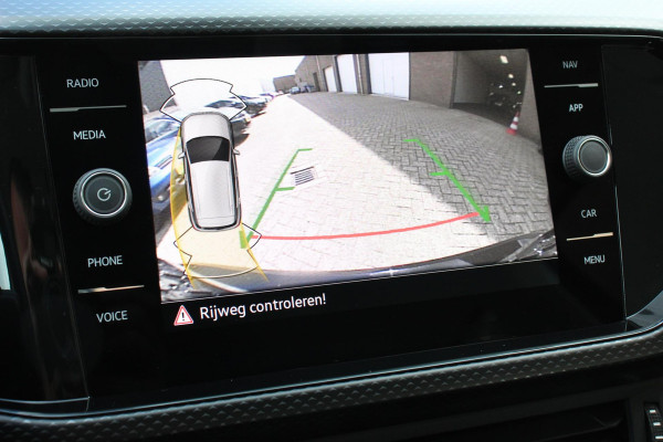 Volkswagen T-Cross 1.0 TSI 110pk DSG Life Volkswagen T-Cross 1.0 TSI DSG Life | Navigatie | Adaptive Cruise Control | Lane/Side Assist | Camera | Lichtmetalen Velgen | DAB | Stoelverwarming | Volkswagen T-Cross 1.0 TSI 110pk DSG Life Volkswagen T-Cross 1.0 TSI DSG Life | Navigatie | Adaptive Cruise Control | Lane/Side Assist | Camera | Lichtmetalen Velgen | DAB | Stoelverwarming |