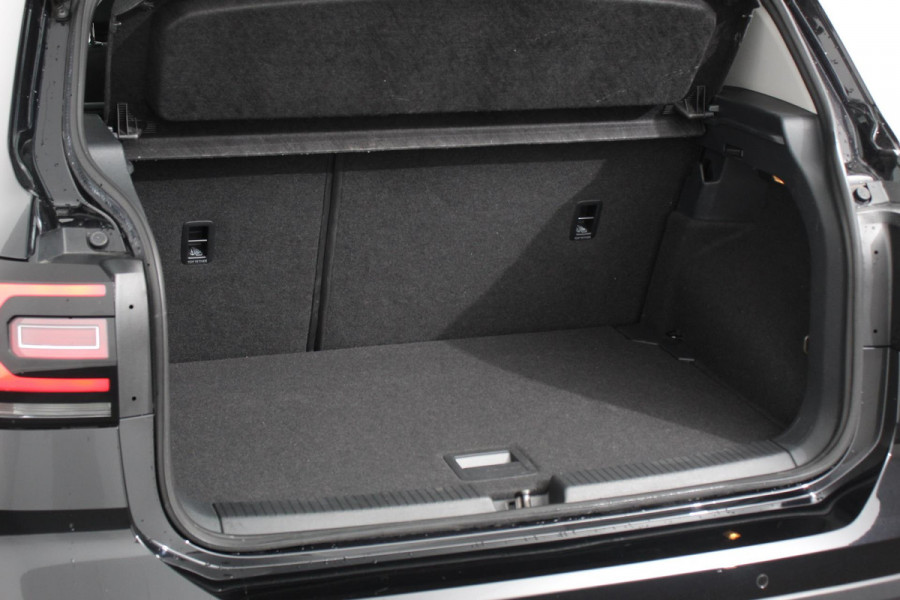 Volkswagen T-Cross 1.0 TSI 110pk DSG Life Volkswagen T-Cross 1.0 TSI DSG Life | Navigatie | Adaptive Cruise Control | Lane/Side Assist | Camera | Lichtmetalen Velgen | DAB | Stoelverwarming | Volkswagen T-Cross 1.0 TSI 110pk DSG Life Volkswagen T-Cross 1.0 TSI DSG Life | Navigatie | Adaptive Cruise Control | Lane/Side Assist | Camera | Lichtmetalen Velgen | DAB | Stoelverwarming |