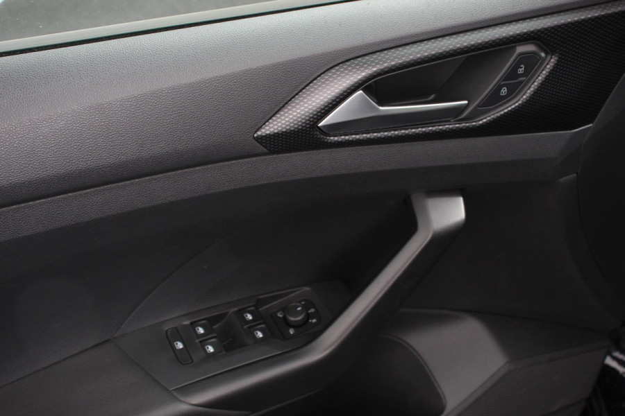 Volkswagen T-Cross 1.0 TSI 110pk DSG Life Volkswagen T-Cross 1.0 TSI DSG Life | Navigatie | Adaptive Cruise Control | Lane/Side Assist | Camera | Lichtmetalen Velgen | DAB | Stoelverwarming | Volkswagen T-Cross 1.0 TSI 110pk DSG Life Volkswagen T-Cross 1.0 TSI DSG Life | Navigatie | Adaptive Cruise Control | Lane/Side Assist | Camera | Lichtmetalen Velgen | DAB | Stoelverwarming |