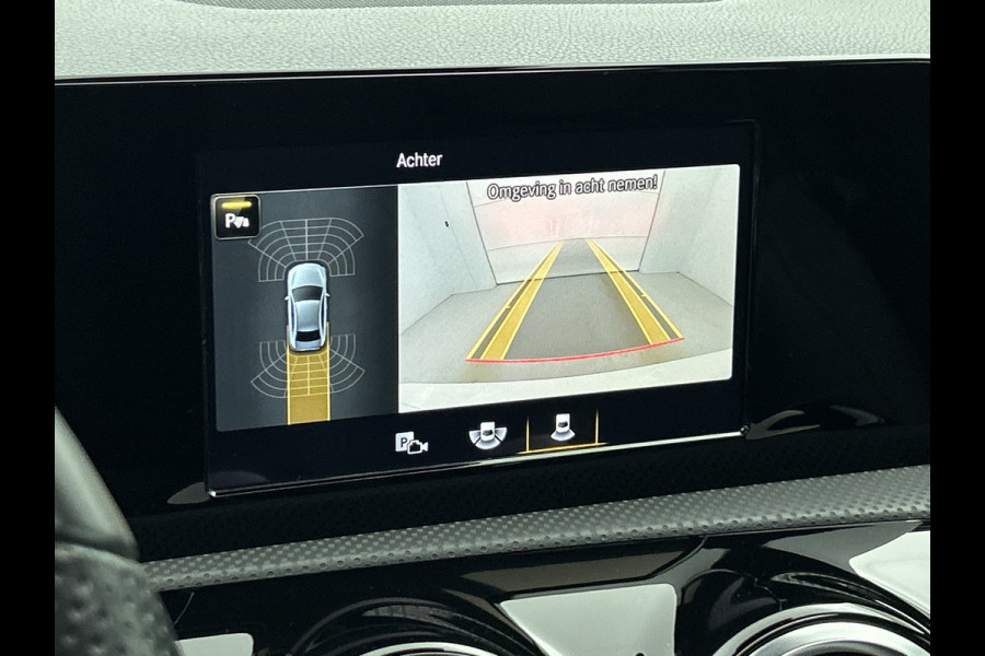 Mercedes-Benz A-Klasse 250 Premium Plus AMG-Line (Dealer OnderH, Panorama, Sfeerverlichting, Camera, StoelV, PDC V+A, Etc) Mercedes-Benz A-Klasse 250 Premium Plus AMG-Line (Dealer OnderH, Panorama, Sfeerverlichting, Camera, StoelV, PDC V+A, Etc)