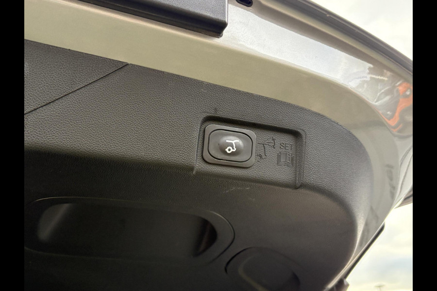 Ford Puma 1.0 EcoBoost Hybrid ST-Line X 155pk Automaat | Panoramadak | Afneembare trekhaak | Winter Pack | Adaptive cruise control | 360 graden camera | Bang&Olufsen | Elektrsiche achterklep | Matrix LED Ford Puma 1.0 EcoBoost Hybrid ST-Line X 155pk Automaat | Panoramadak | Afneembare trekhaak | Winter Pack | Adaptive cruise control | 360 graden camera | Bang&Olufsen | Elektrsiche achterklep | Matrix LED