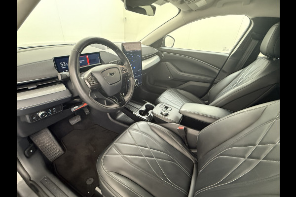 Ford Mustang Mach-E Extended RWD 98kWh 301PK SOH 95.5% Leer Long Range Adaptive Cruise Stop&Go Apple Carplay Android Auto 360°Camera Active B Stoel+Stuurverwarming Ecc Elektr.Achterklep Driver Alert Warning Keyless Origineel Nederlandse Auto €56.476- nieuw, Batterijgarantie 8 jaar of 160.000km vanaf nieuw