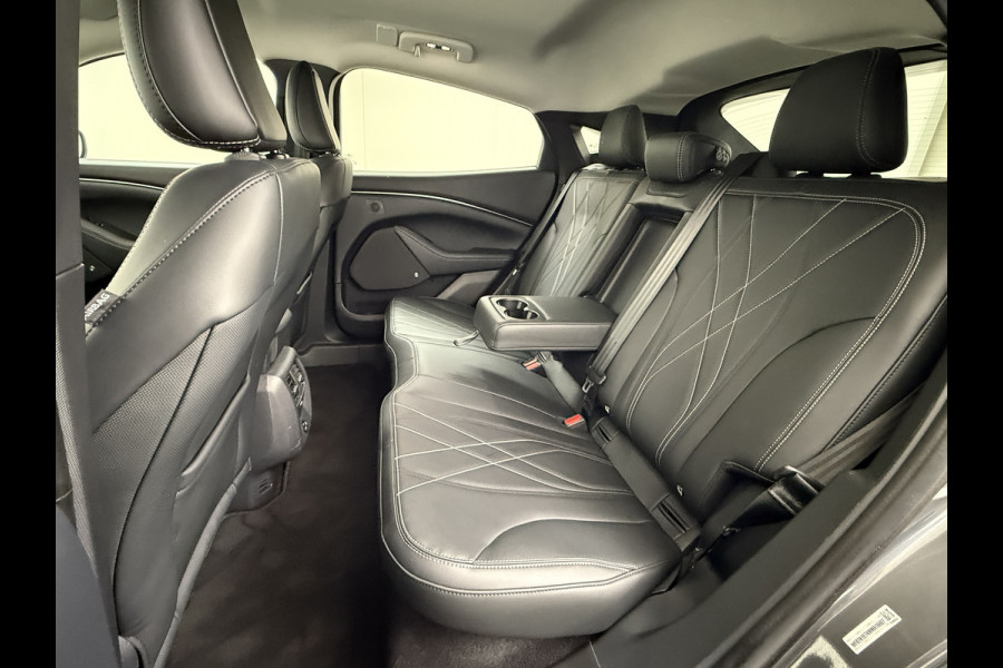 Ford Mustang Mach-E Extended RWD 98kWh 301PK SOH 95.5% Leer Long Range Adaptive Cruise Stop&Go Apple Carplay Android Auto 360°Camera Active B Stoel+Stuurverwarming Ecc Elektr.Achterklep Driver Alert Warning Keyless Origineel Nederlandse Auto €56.476- nieuw, Batterijgarantie 8 jaar of 160.000km vanaf nieuw