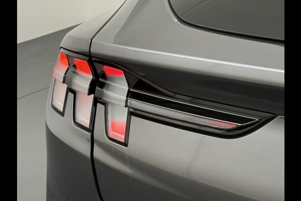 Ford Mustang Mach-E Extended RWD 98kWh 301PK SOH 95.5% Leer Long Range Adaptive Cruise Stop&Go Apple Carplay Android Auto 360°Camera Active B Stoel+Stuurverwarming Ecc Elektr.Achterklep Driver Alert Warning Keyless Origineel Nederlandse Auto €56.476- nieuw, Batterijgarantie 8 jaar of 160.000km vanaf nieuw