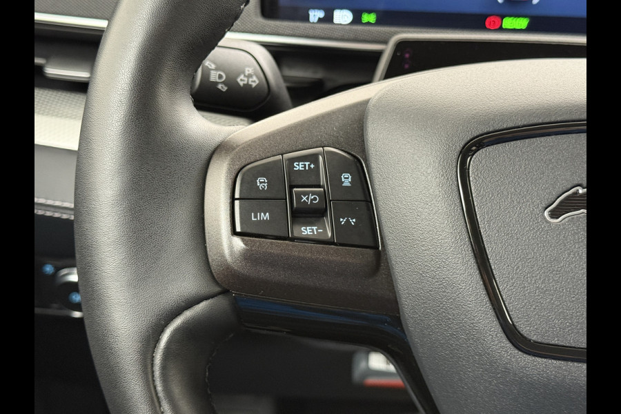 Ford Mustang Mach-E Extended RWD 98kWh 301PK SOH 95.5% Leer Long Range Adaptive Cruise Stop&Go Apple Carplay Android Auto 360°Camera Active B Stoel+Stuurverwarming Ecc Elektr.Achterklep Driver Alert Warning Keyless Origineel Nederlandse Auto €56.476- nieuw, Batterijgarantie 8 jaar of 160.000km vanaf nieuw