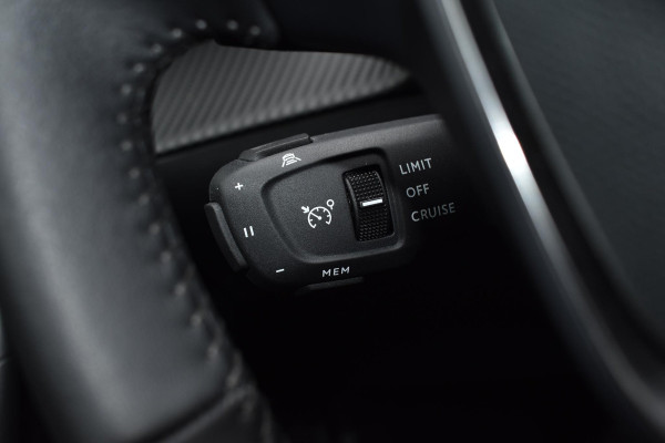 Peugeot 2008 1.2 PureTech 130PK Allure Pack | LED | Camera | Carplay | Stoelverw. | Incl. garantie