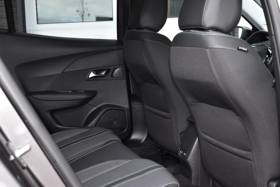 Peugeot 2008 1.2 PureTech 130PK Allure Pack | LED | Camera | Carplay | Stoelverw. | Incl. garantie