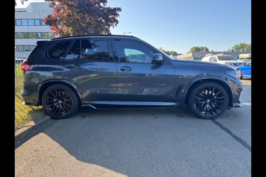 BMW X5 XDrive45e High Executive H&K Skylounge Panorama MAXTON Laser BMW X5 XDrive45e High Executive H&K Skylounge Panorama MAXTON Laser