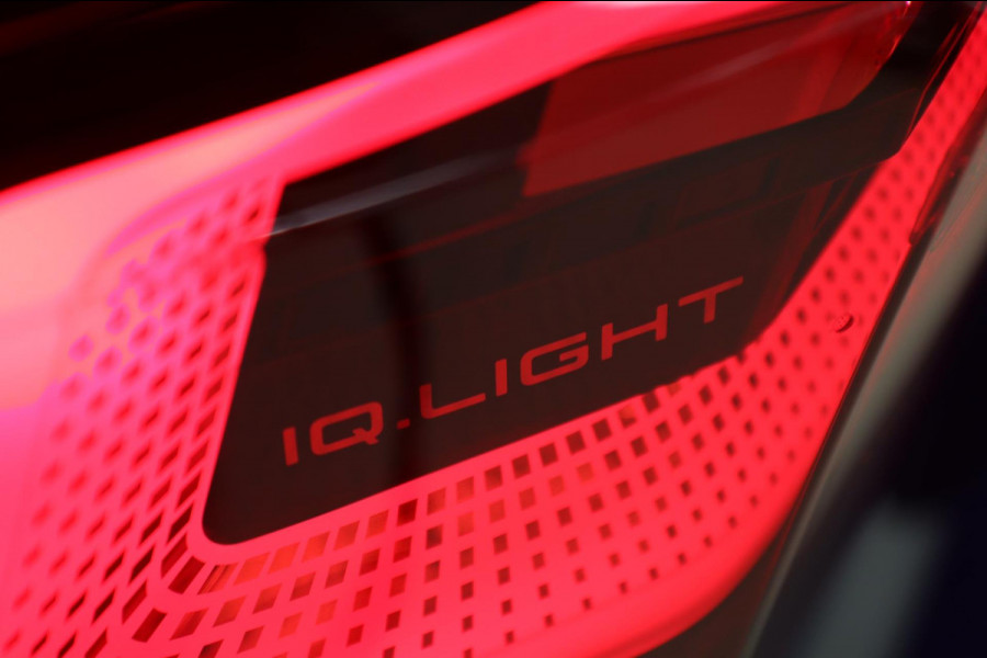 Volkswagen Golf 2.0 TSI R 4Motion PERFORMANCE AKRA/ABT/PANO/CAM/IQ/H&K/BOMVOL