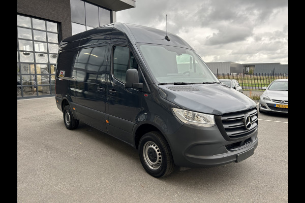 Mercedes-Benz Sprinter 317 CDI L2 H2 MBUX / Camera / Carplay navigatie / Cruise control / Airco