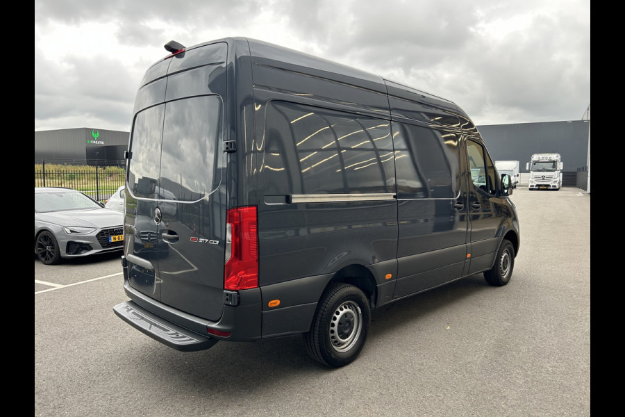 Mercedes-Benz Sprinter 317 CDI L2 H2 MBUX / Camera / Carplay navigatie / Cruise control / Airco