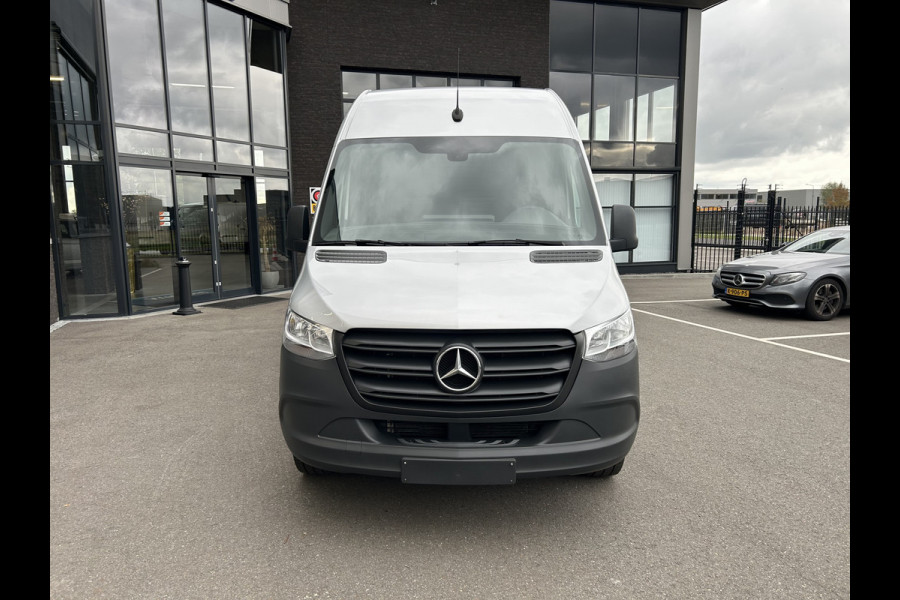 Mercedes-Benz Sprinter 317 CDI L2 H2 MBUX / Camera / Carplay navigatie / Cruise control / Airco Mercedes-Benz Sprinter 317 CDI L2 H2 MBUX / Camera / Carplay navigatie / Cruise control / Airco