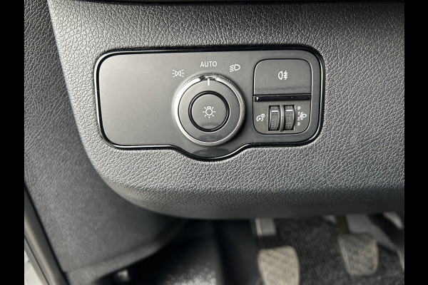 Mercedes-Benz Sprinter 317 CDI L2 H2 MBUX / Camera / Carplay navigatie / Cruise control / Airco Mercedes-Benz Sprinter 317 CDI L2 H2 MBUX / Camera / Carplay navigatie / Cruise control / Airco