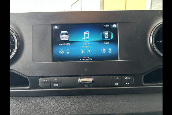 Mercedes-Benz Sprinter 317 CDI L2 H2 MBUX / Camera / Carplay navigatie / Cruise control / Airco Mercedes-Benz Sprinter 317 CDI L2 H2 MBUX / Camera / Carplay navigatie / Cruise control / Airco