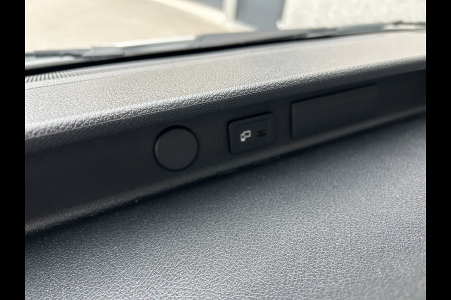 Mercedes-Benz Sprinter 317 CDI L2 H2 MBUX / Camera / Carplay navigatie / Cruise control / Airco Mercedes-Benz Sprinter 317 CDI L2 H2 MBUX / Camera / Carplay navigatie / Cruise control / Airco