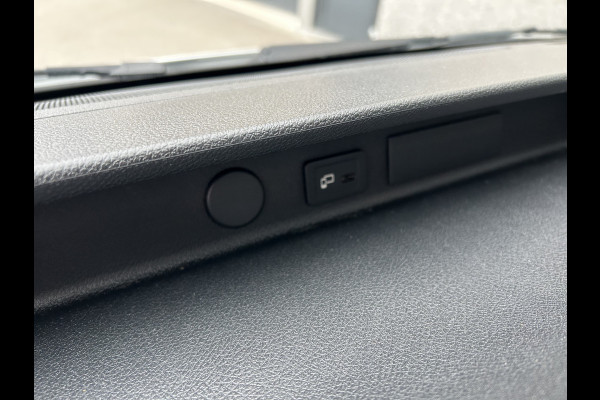 Mercedes-Benz Sprinter 317 CDI L2 H2 MBUX / Camera / Carplay navigatie / Cruise control / Airco Mercedes-Benz Sprinter 317 CDI L2 H2 MBUX / Camera / Carplay navigatie / Cruise control / Airco