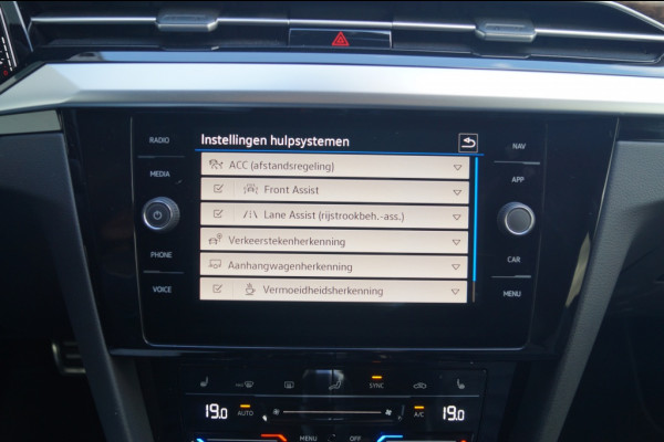 Volkswagen Arteon 1.4 TSI eHybrid Elegance Business Plus -PANO-LEER- Volkswagen Arteon 1.4 TSI eHybrid Elegance Business Plus -PANO-LEER-