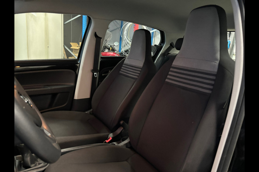 Volkswagen up! 1.0 BMT move up! NWE Model | Airco | DAB+ | 5 deurs | Elktr. pakket Volkswagen up! 1.0 BMT move up! NWE Model | Airco | DAB+ | 5 deurs | Elktr. pakket