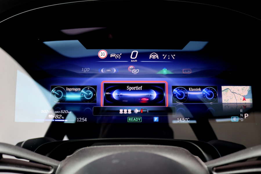 Mercedes-Benz EQS 450 4MATIC AMG Line 118 kWh | Hyperscreen | Airmatic | Achterasbesturing | Distronic+ | Stoelventilatie V+A | Burmester | Massage | Verwarmd Stuurwiel | HUD | Digital Light |