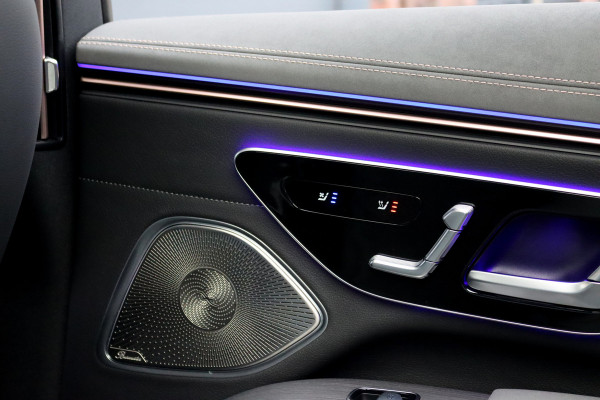 Mercedes-Benz EQS 450 4MATIC AMG Line 118 kWh | Hyperscreen | Airmatic | Achterasbesturing | Distronic+ | Stoelventilatie V+A | Burmester | Massage | Verwarmd Stuurwiel | HUD | Digital Light |