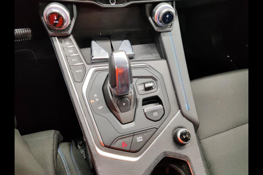 Lynk & Co 01 1.5 PHEV 360° Pano.dak Trekhaak Adapt.Cruise Carplay Stoelverw. Lynk & Co 01 1.5 PHEV 360° Pano.dak Trekhaak Adapt.Cruise Carplay Stoelverw.