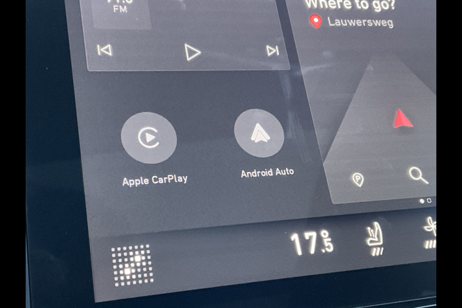 Lynk & Co 01 1.5 PHEV 360° Pano.dak Trekhaak Adapt.Cruise Carplay Stoelverw. Lynk & Co 01 1.5 PHEV 360° Pano.dak Trekhaak Adapt.Cruise Carplay Stoelverw.