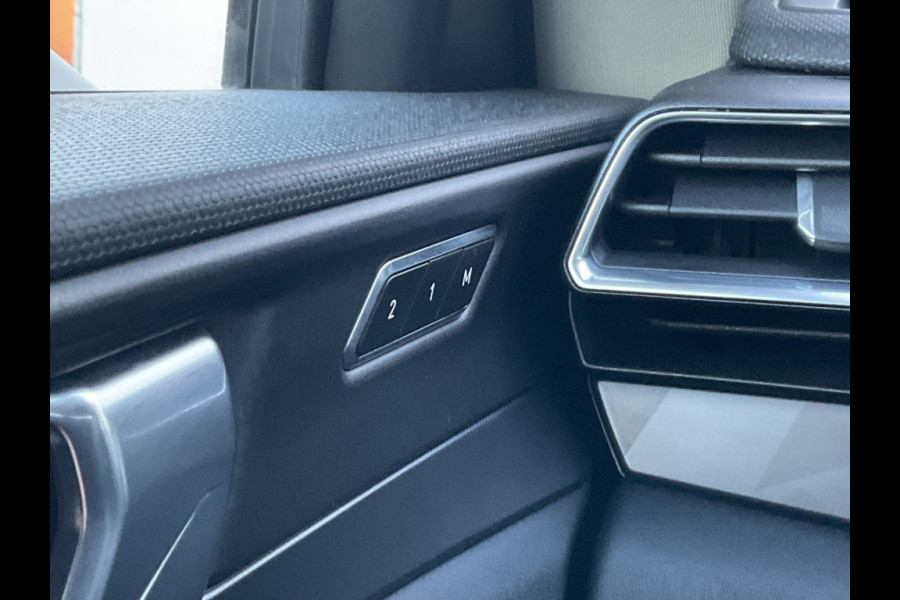 Lynk & Co 01 1.5 PHEV 360° Pano.dak Trekhaak Adapt.Cruise Carplay Stoelverw. Lynk & Co 01 1.5 PHEV 360° Pano.dak Trekhaak Adapt.Cruise Carplay Stoelverw.