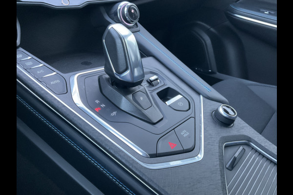 Lynk & Co 01 1.5 PHEV 360° Pano.dak Trekhaak Adapt.Cruise Carplay Stoelverw. Lynk & Co 01 1.5 PHEV 360° Pano.dak Trekhaak Adapt.Cruise Carplay Stoelverw.