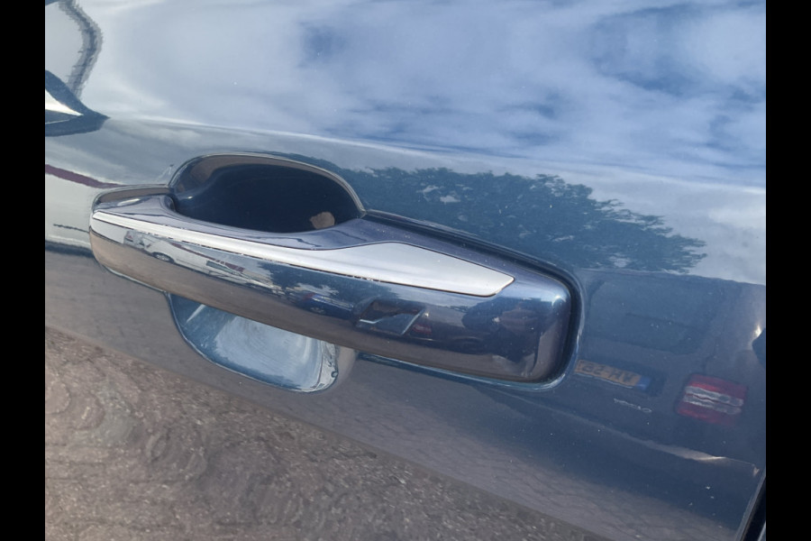 Lynk & Co 01 1.5 PHEV 360° Pano.dak Trekhaak Adapt.Cruise Carplay Stoelverw. Lynk & Co 01 1.5 PHEV 360° Pano.dak Trekhaak Adapt.Cruise Carplay Stoelverw.