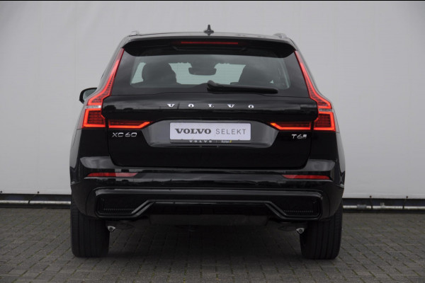Volvo XC60 T6 350PK Automaat AWD Ultra Dark / Head-up display / Trekhaak/ Harman Kardon audio / Panoramadak / BLIS / Elektrisch bedienbare voorstoelen / Memory seats / Verwarmbare stoelen / Keyless entry /