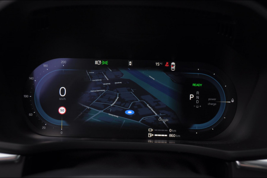 Volvo XC60 T6 350PK Automaat AWD Ultra Dark / Head-up display / Trekhaak/ Harman Kardon audio / Panoramadak / BLIS / Elektrisch bedienbare voorstoelen / Memory seats / Verwarmbare stoelen / Keyless entry /