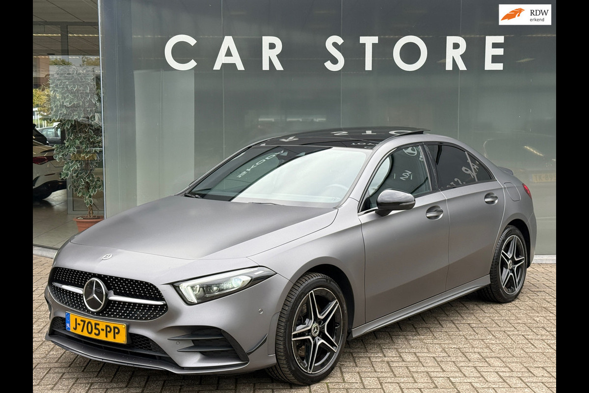 Mercedes-Benz A-Klasse 250 e AMG Pano|Adap Cruise|Sfeer|Night|Memory Mercedes-Benz A-Klasse 250 e AMG Pano|Adap Cruise|Sfeer|Night|Memory