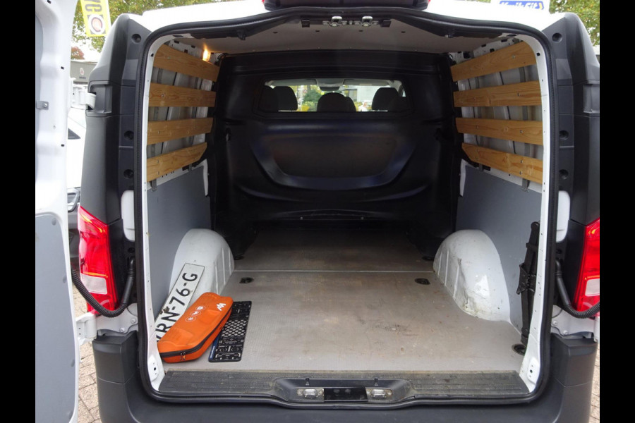 Mercedes-Benz Vito 114 CDI Lang L2 DUBBELE CABINE NAVIGATIE AIRCO Mercedes-Benz Vito 114 CDI Lang L2 DUBBELE CABINE NAVIGATIE AIRCO