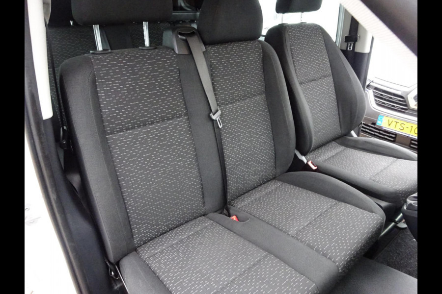 Mercedes-Benz Vito 114 CDI Lang L2 DUBBELE CABINE NAVIGATIE AIRCO Mercedes-Benz Vito 114 CDI Lang L2 DUBBELE CABINE NAVIGATIE AIRCO